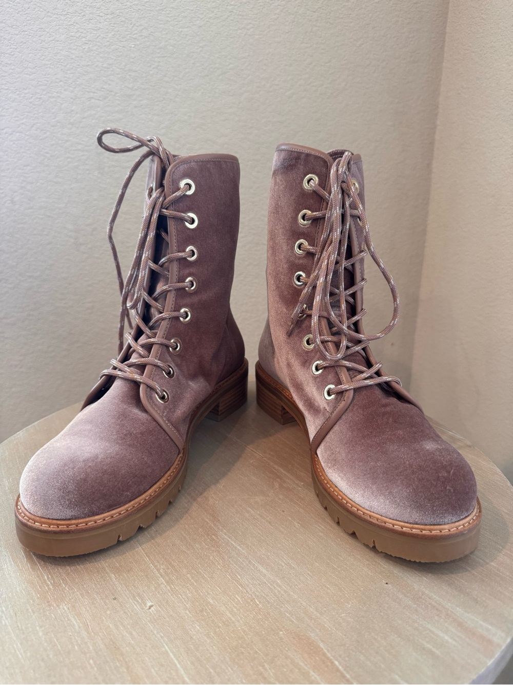 Stuart Weitzman Metermaid Lace-Up Combat Bootie Mauve Velvet - Size 9.5 - NIB